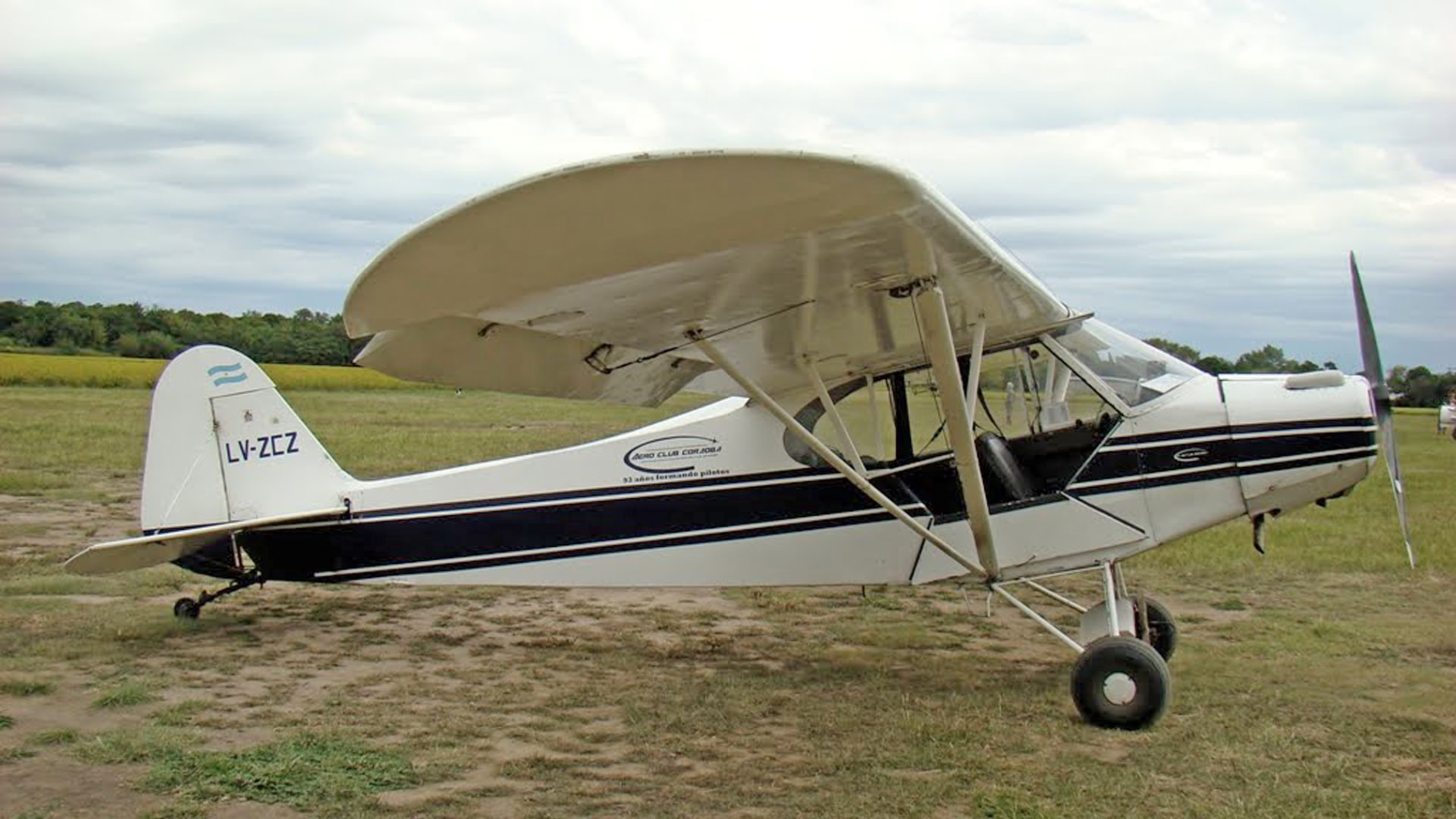 Piper PA-11 · LV-ZCZ. La aeronave del primer vuelo solo. Aero Club Córdoba, Aeródromo Coronel Olmedo.